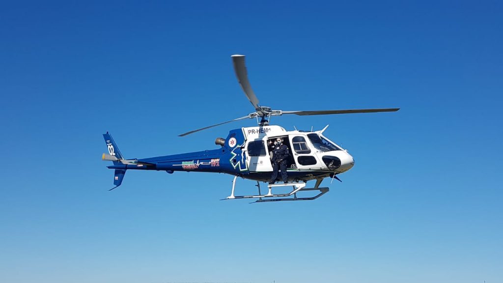 Aeromédico transporta vítima de acidente com ferramenta em Espigão Azul