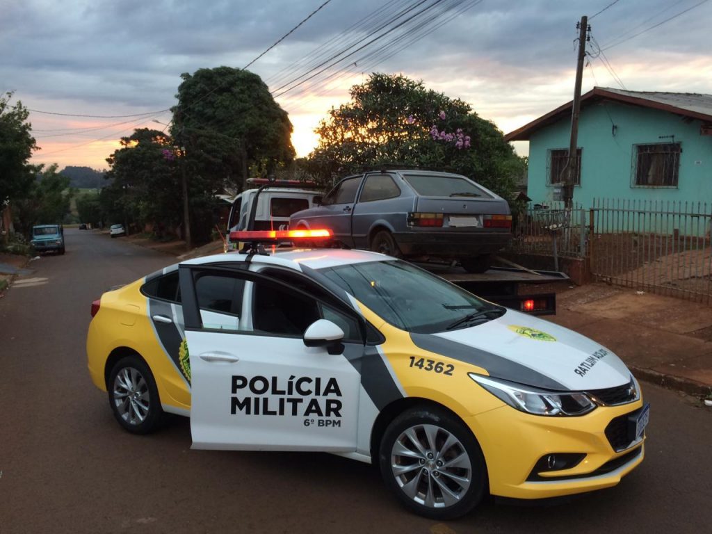 Carro furtado em Catanduvas é recuperado pela PM no Bairro Interlagos, em Cascavel