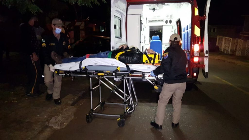 Homem sofre fratura na clavícula em acidente de trânsito no Jardim Novo Milênio