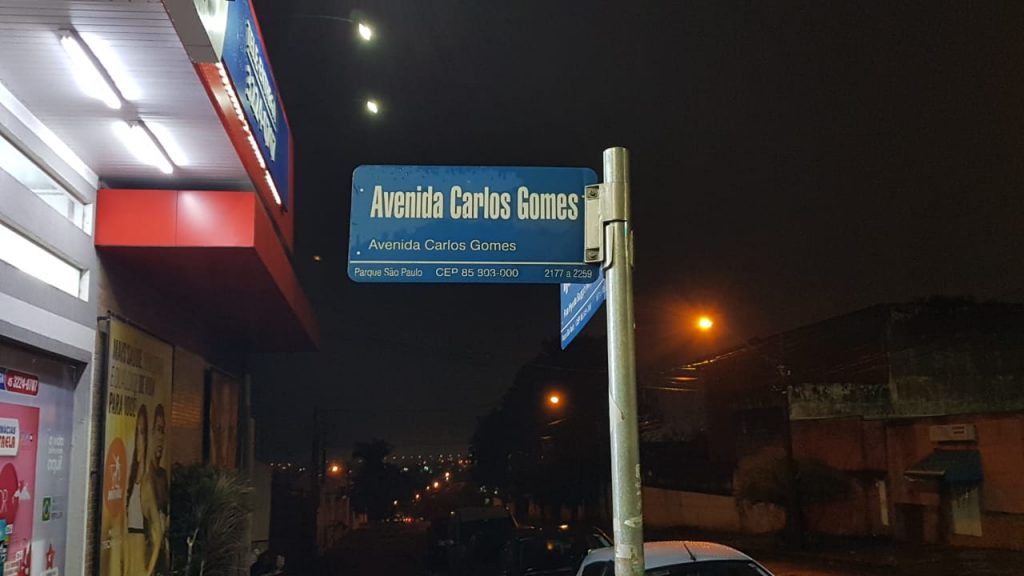 Fumaça intensa saindo de churrasqueira assusta vizinhos e Corpo de Bombeiros é acionado Fumaça intensa saindo de churrasqueira assusta vizinhos e Corpo de Bombeiros é acionado