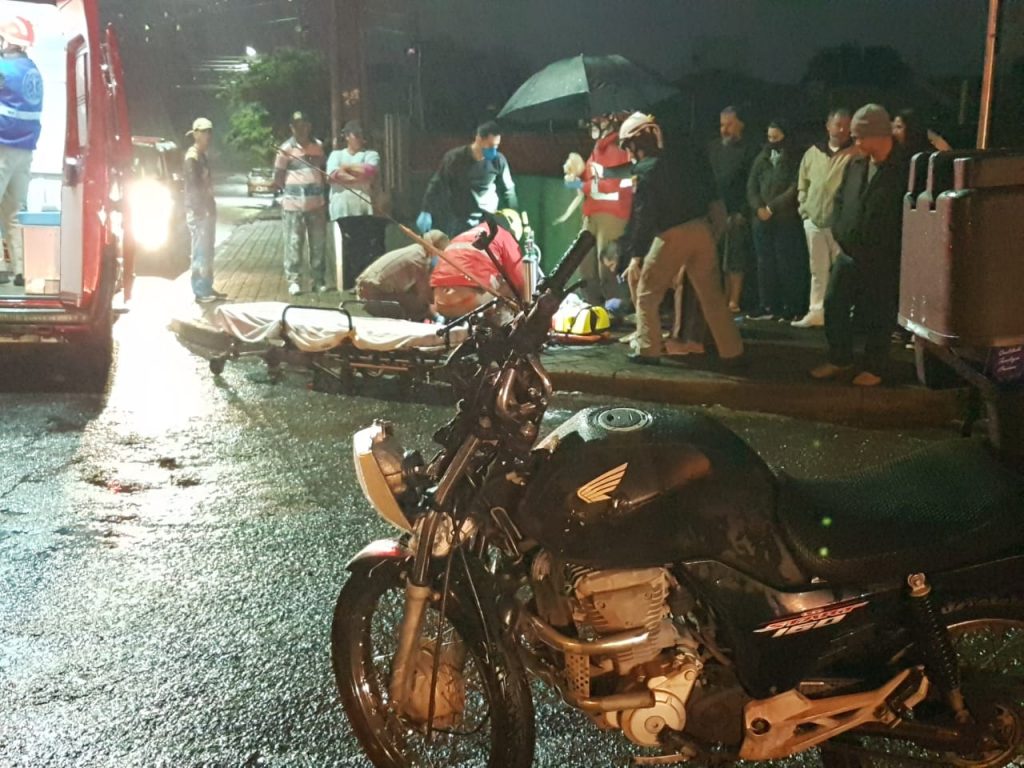Motociclista fica gravemente ferido em acidente de trânsito no Bairro Parque São Paulo Motociclista fica gravemente ferido em acidente de trânsito no Bairro Parque São Paulo