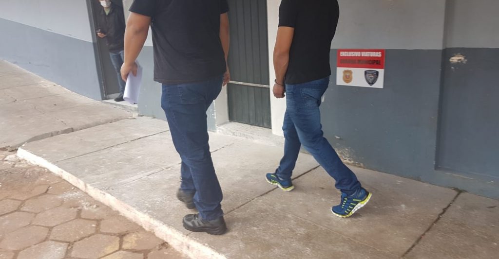 Homem que responde por homicídio tem benefício revogado e volta à Cadeia Pública de Cascavel
