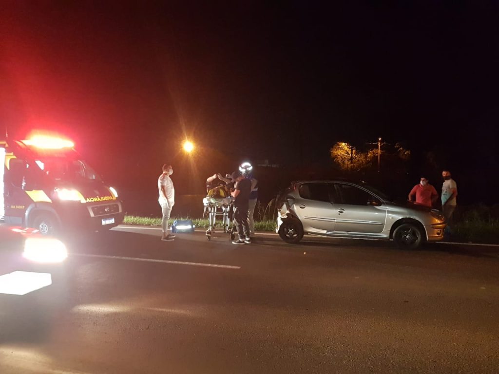 Acidente na BR-467 envolve três carros e deixa uma motorista ferida