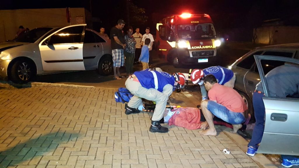 Gestante fica ferida em batida entre carros no Bairro Morumbi