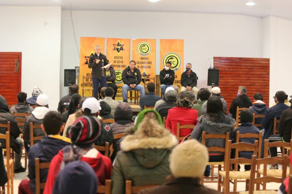 Fábrica Cascavelense de Cidadãos: Projeto social é apresentado aos moradores do Santa Cruz