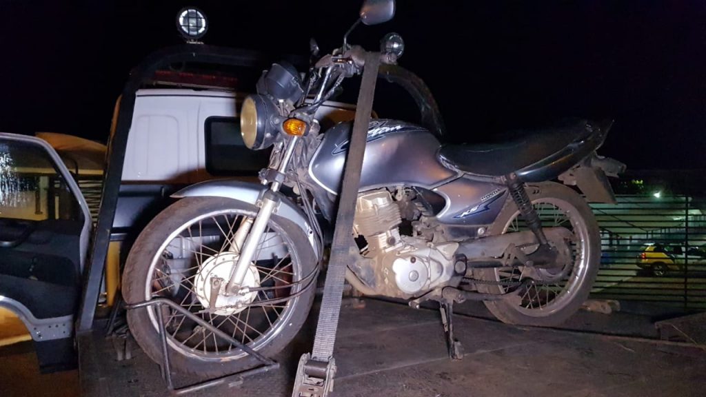 Moto furtada é localizada pela PM no Bairro Pioneiros Catarinenses