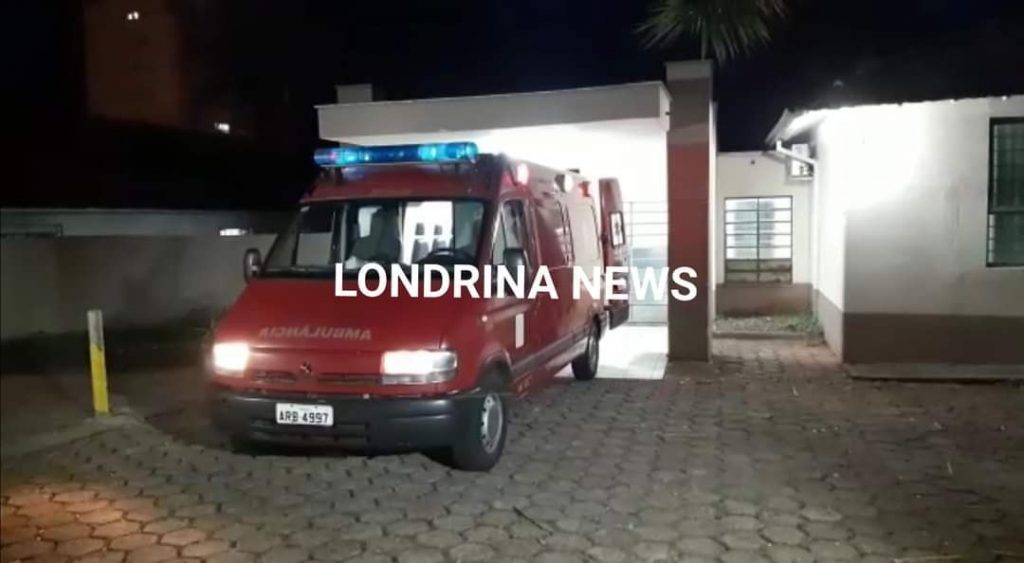 Jovem que caminhava por avenida é abordado por ocupante de carro e baleado no pé em Ibiporã