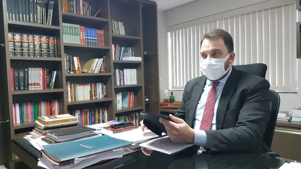 Defensor de advogada presa pela PF fala da reversão da prisão preventiva para domiciliar