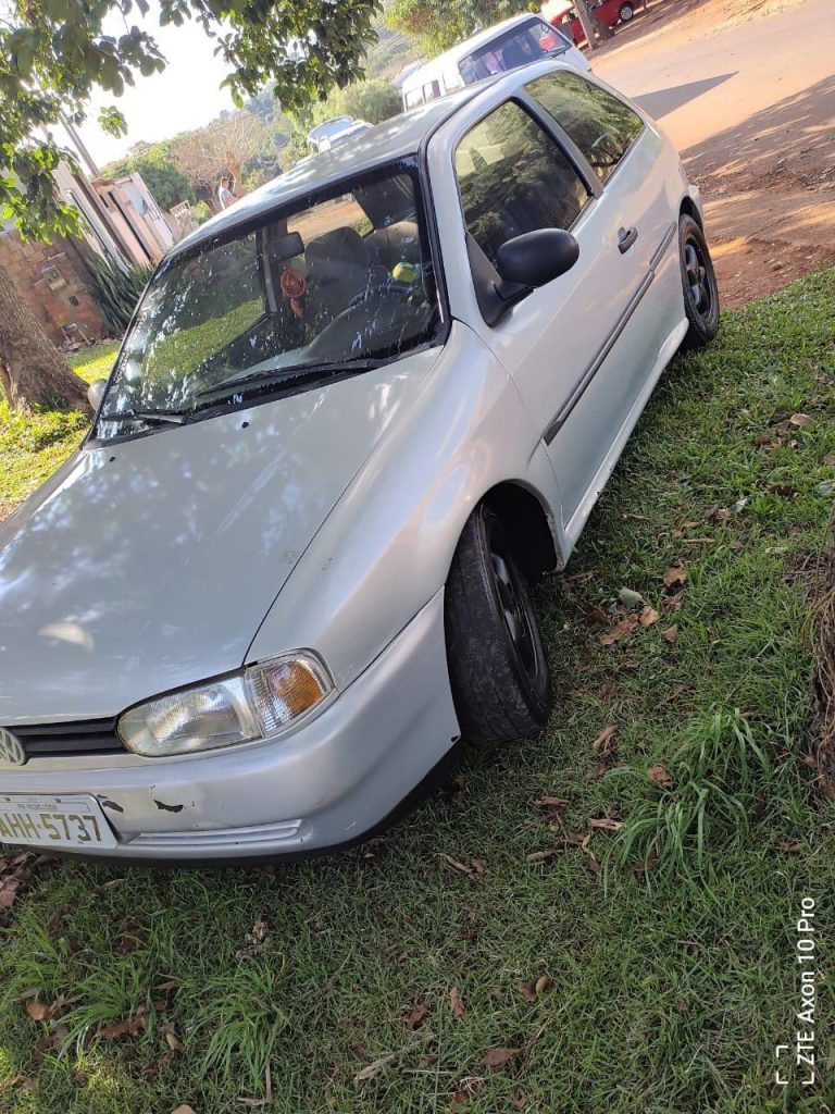Gol placa AHH 5737 foi furtado no centro de Cascavel