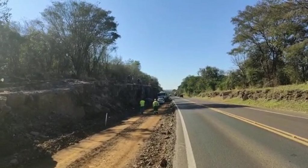 Interdição da BR-277 para detonação de rochas está suspensa