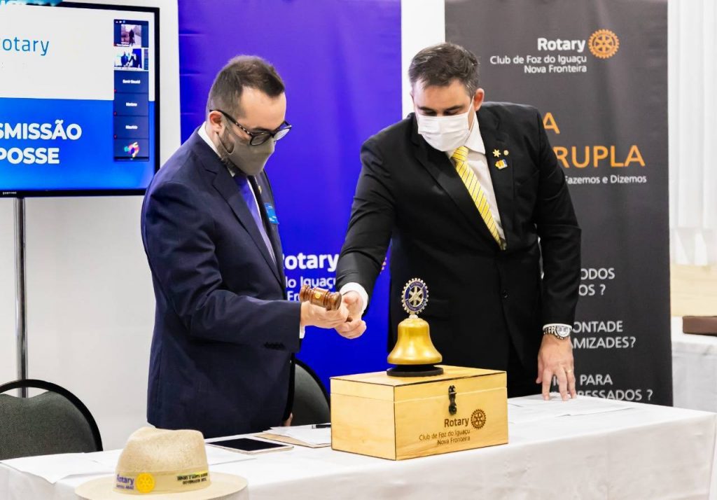 Fábio Canhete assume o Rotary Club de Foz do Iguaçu – Nova Fronteira