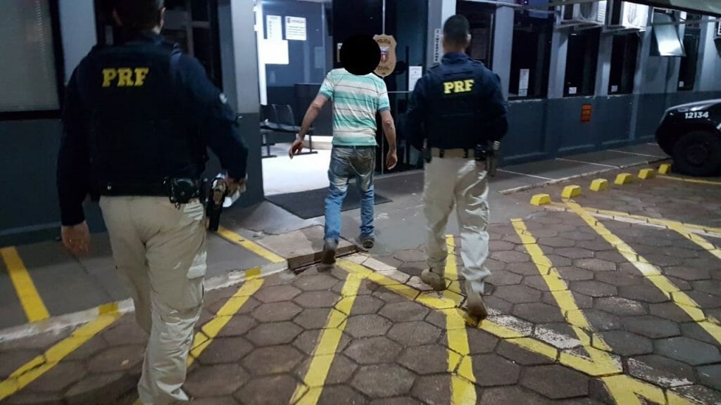 Após se envolver em acidente na BR-369, motorista é preso pela PRF por embriaguez ao volante; teste apontou 1,06 mg/L