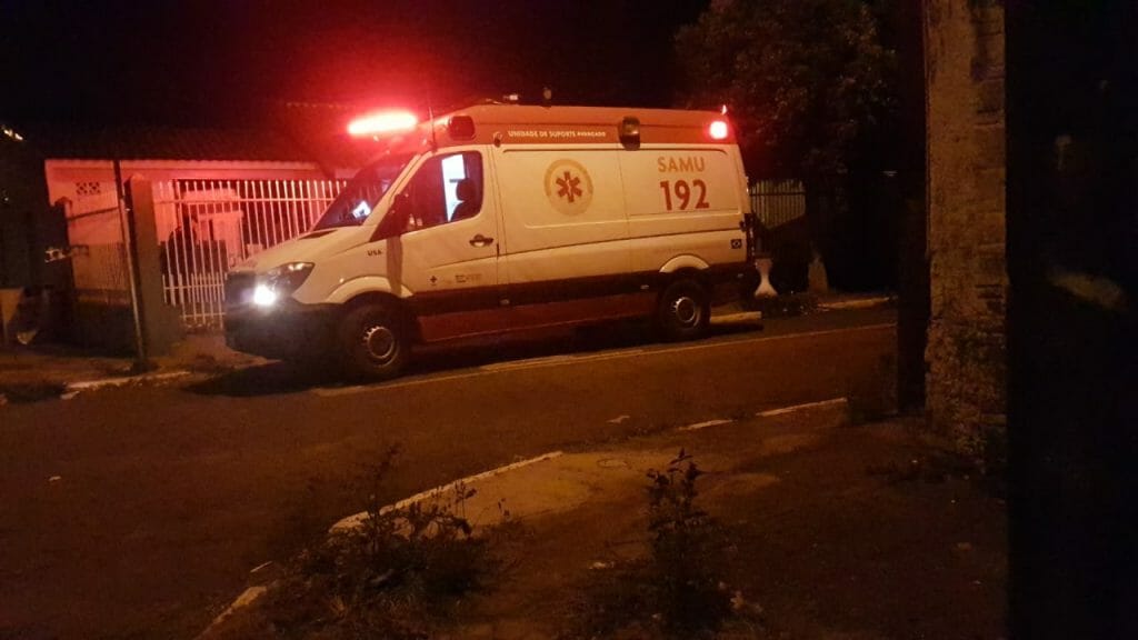 Jovem de 23 anos em surto é atendida pelo Samu no Parque Verde Jovem de 23 anos em surto é atendida pelo Samu no Parque Verde
