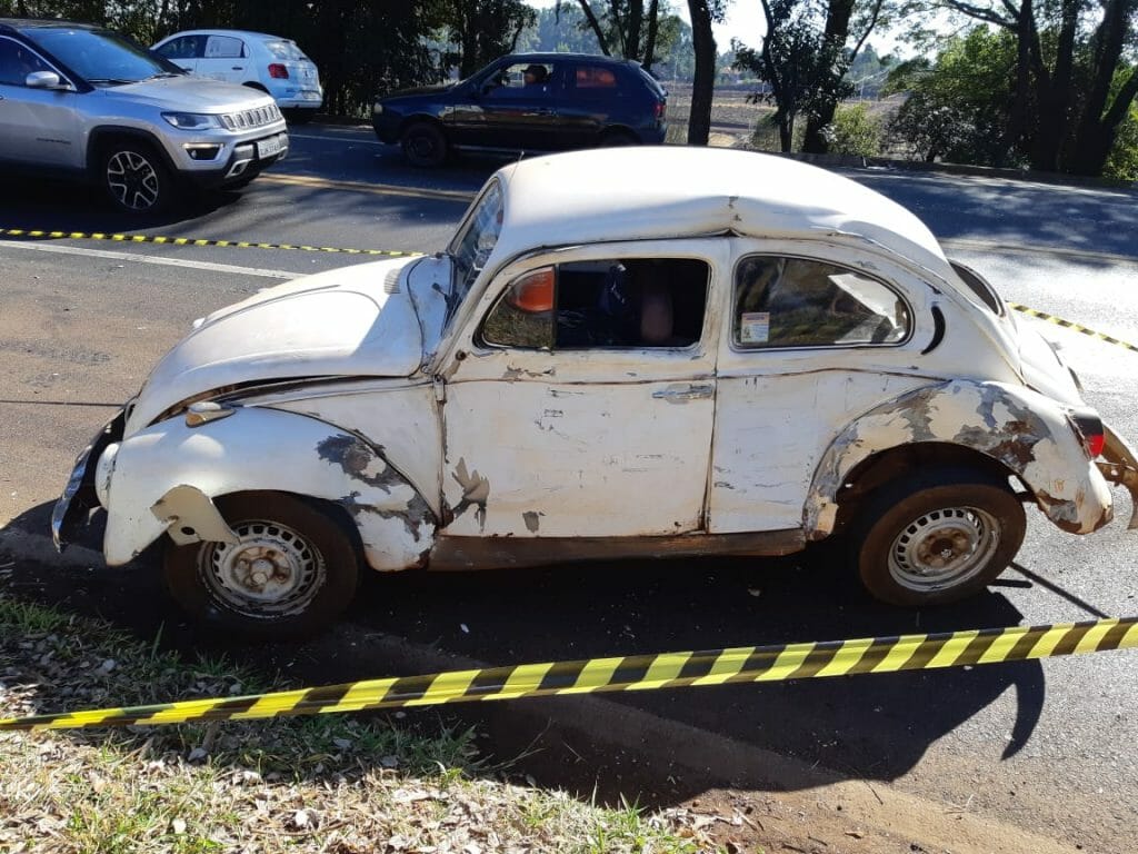 Acidente envolvendo Fusca e caminhão deixa um morto em acidente na BR-277 em Cantagalo; Câmera flagra o ocorrido