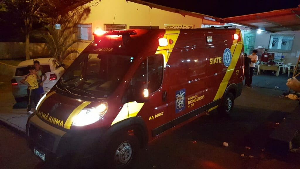 Mulher fica ferida em jogo de futsal no bairro Floresta
