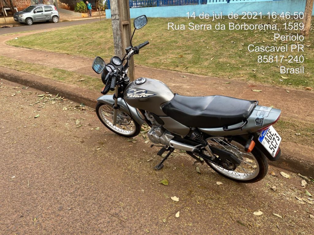Moto furtada é recuperada no Bairro Periolo Moto furtada é recuperada no Bairro Periolo