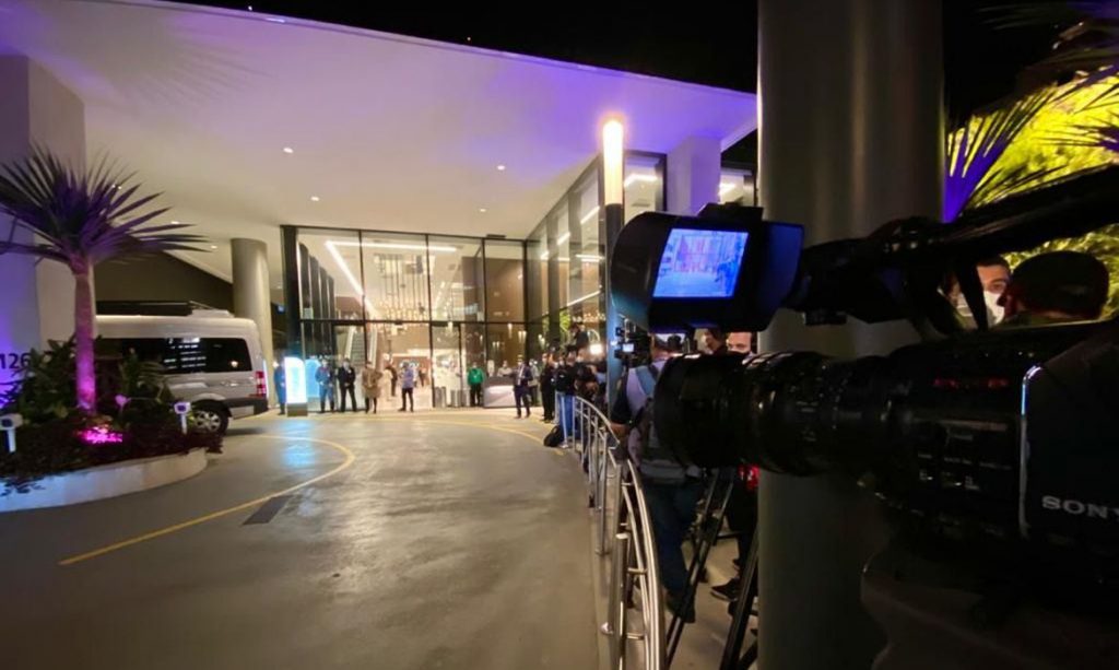 Internado em SP, Bolsonaro não tem previsão de cirurgia Internado em SP, Bolsonaro não tem previsão de cirurgia