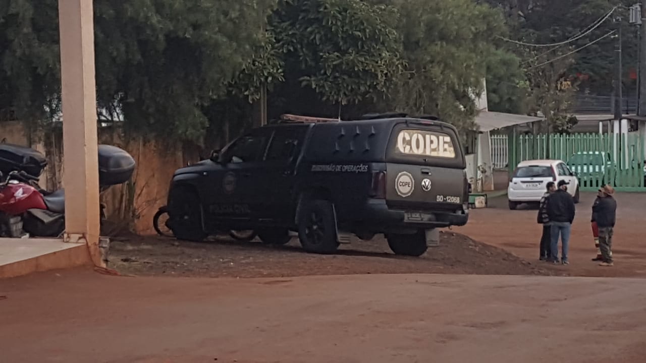 Equipes do COPE fazem buscas no Parque de Máquinas na Avenida Tancredo Neves