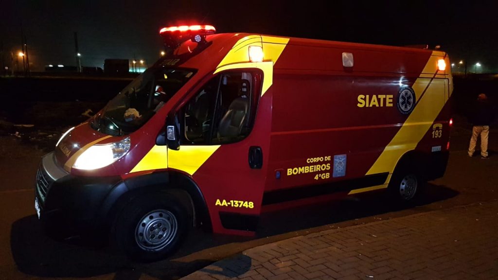 Siate é mobilizado até bar no Bairro Santos Dumont, porém mulher que teria sofrido queda recusa atendimento
