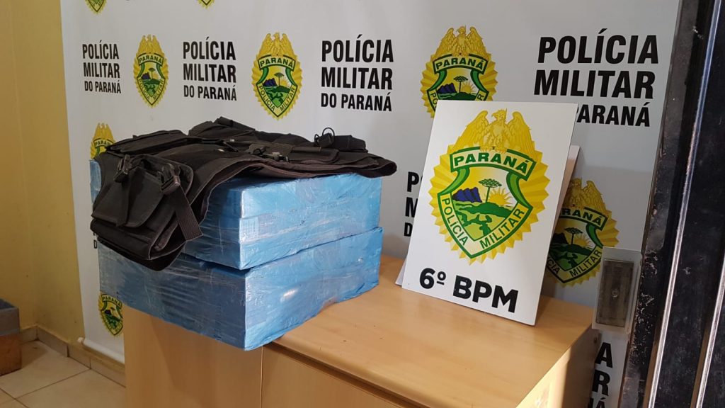 PM apreende veículo Fox que teria sido utilizado por assaltantes na BR-277; carga de ‘vape’ é recuperada