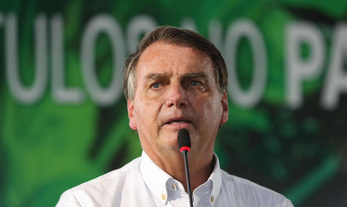 Imagem referente a Bolsonaro alega perseguição e diz inquérito sobre tentativa de golpe é ‘historinha’