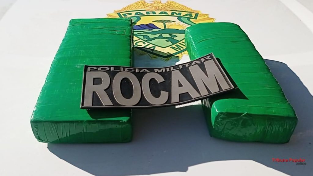 Equipe ROCAM da PM apreende dois tabletes de maconha na Favela do Monsenhor, em Foz