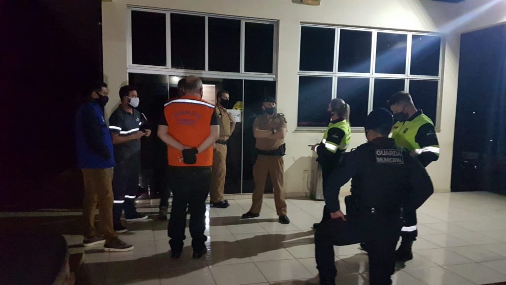 Forças de segurança e equipes da Prefeitura fazem fiscalizações em ‘bobódromos’ em Cascavel
