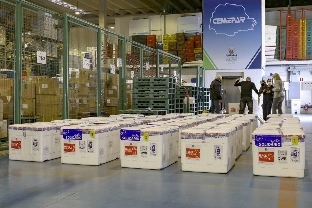 Paraná receberá 649.420 doses de vacinas contra Covid-19 nesta semana