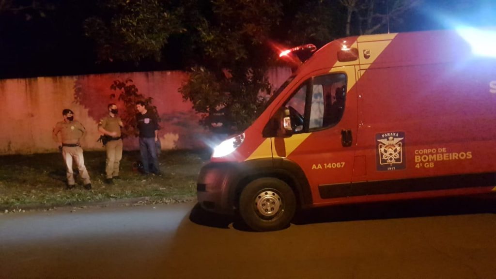 Mulher tem celular roubado e acaba agredida por assaltantes no Bairro Pacaembu; Siate e PM foram mobilizados