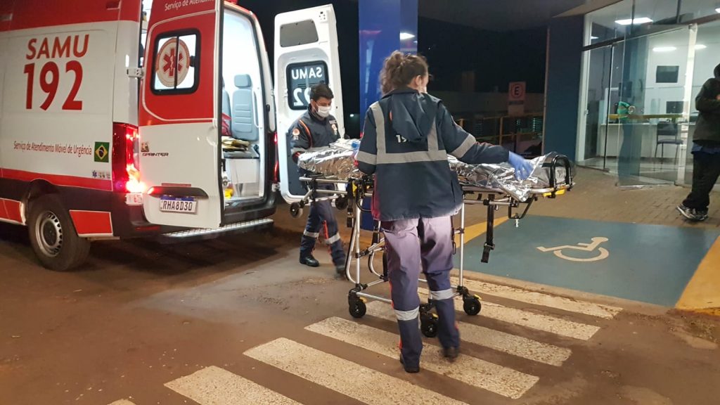 Homem gravemente ferido por dez golpes de faca em Juvinópolis é encaminhado ao HUOP