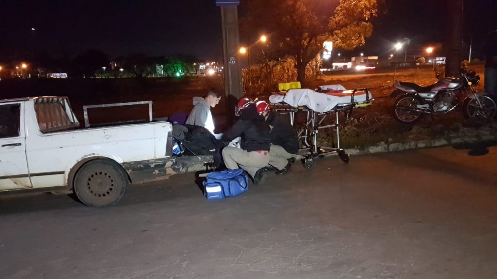Motorista foge sem prestar socorro após colidir com motociclista no Santos Dumont