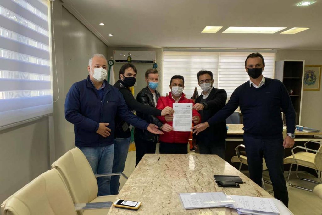 Fomento Paraná e prefeitura de Goioerê renovam parceria para oferta de microcrédito