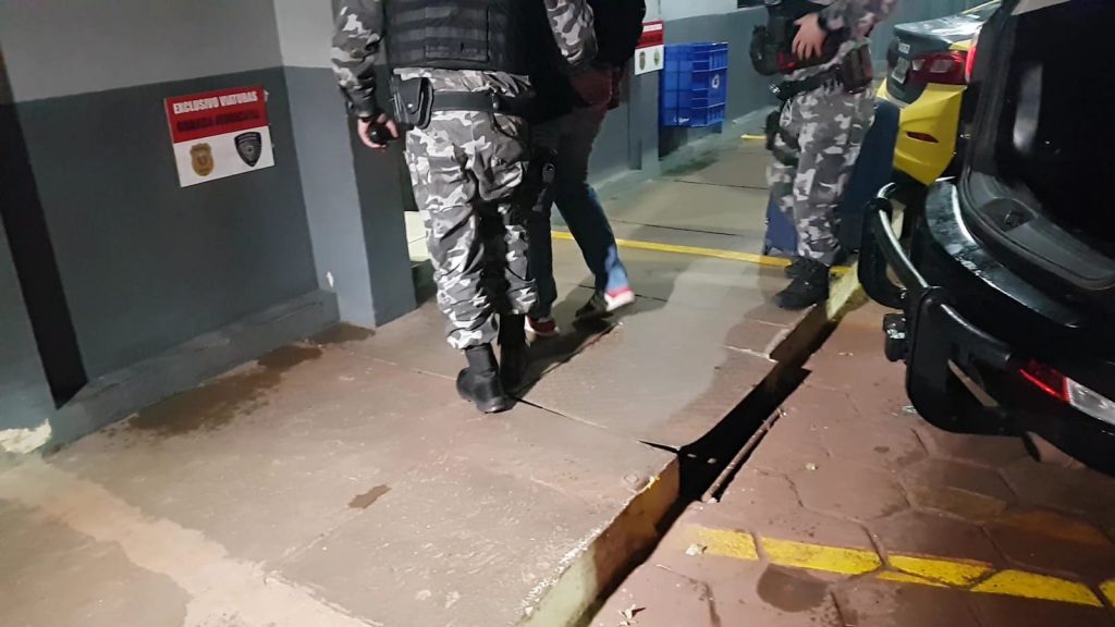 Homem é preso na rodoviária de Cascavel com dez quilos de maconha