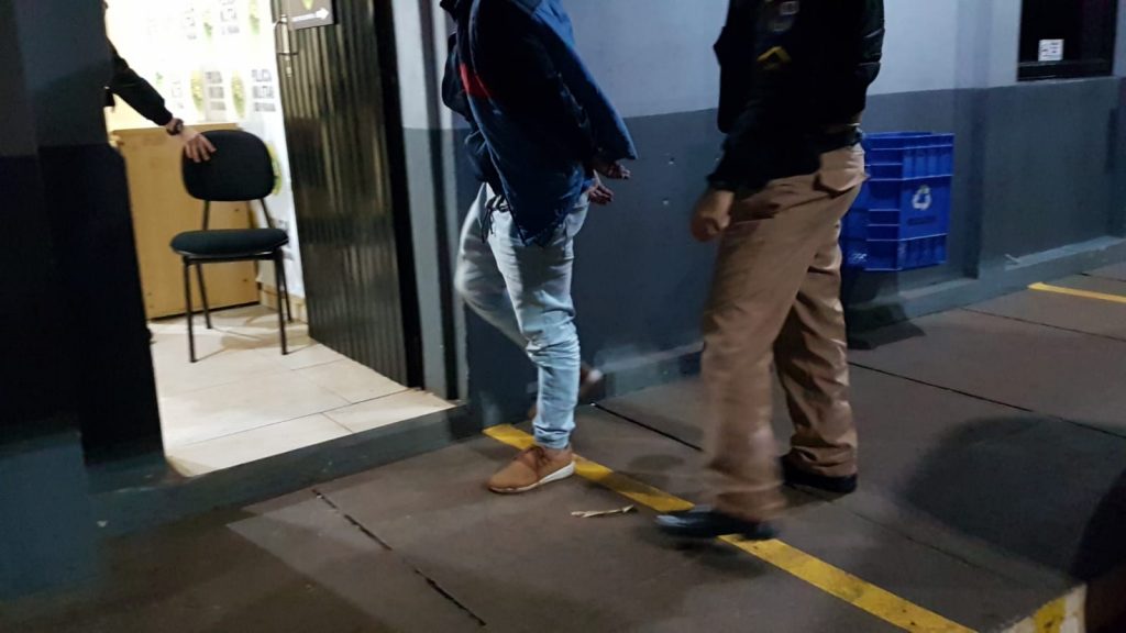 Homem ameaça ex-companheira e acaba detido pela PM