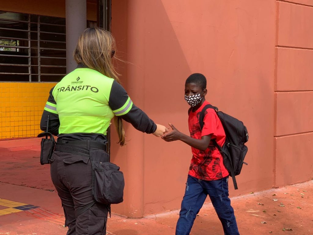 Ações educativas “Volta às Aulas” atingem diretamente mais de 500 pessoas da comunidade escolar
