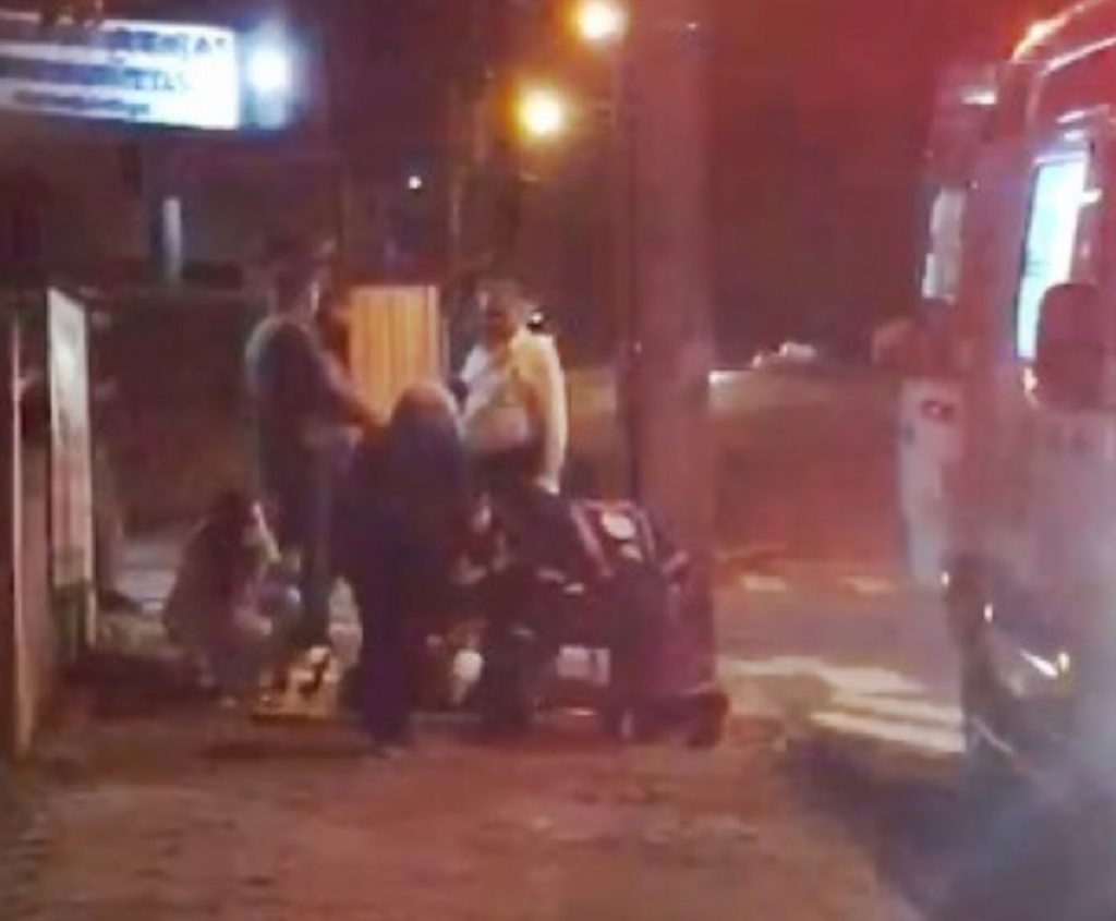 Mulher fica ferida ao ser atropelada por carro em Francisco Beltrão