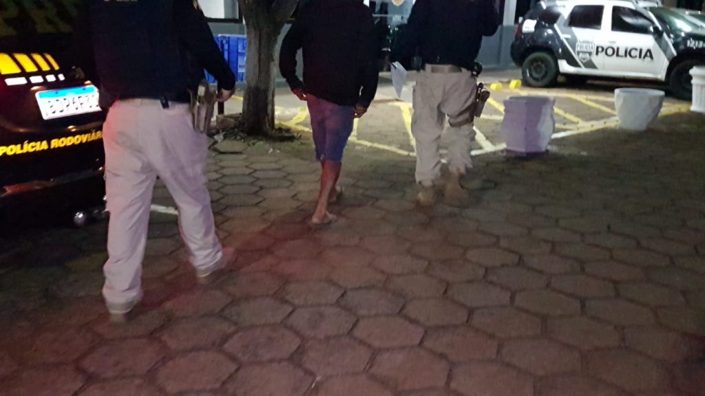 PRF detém homem pelo crime de embriaguez ao volante