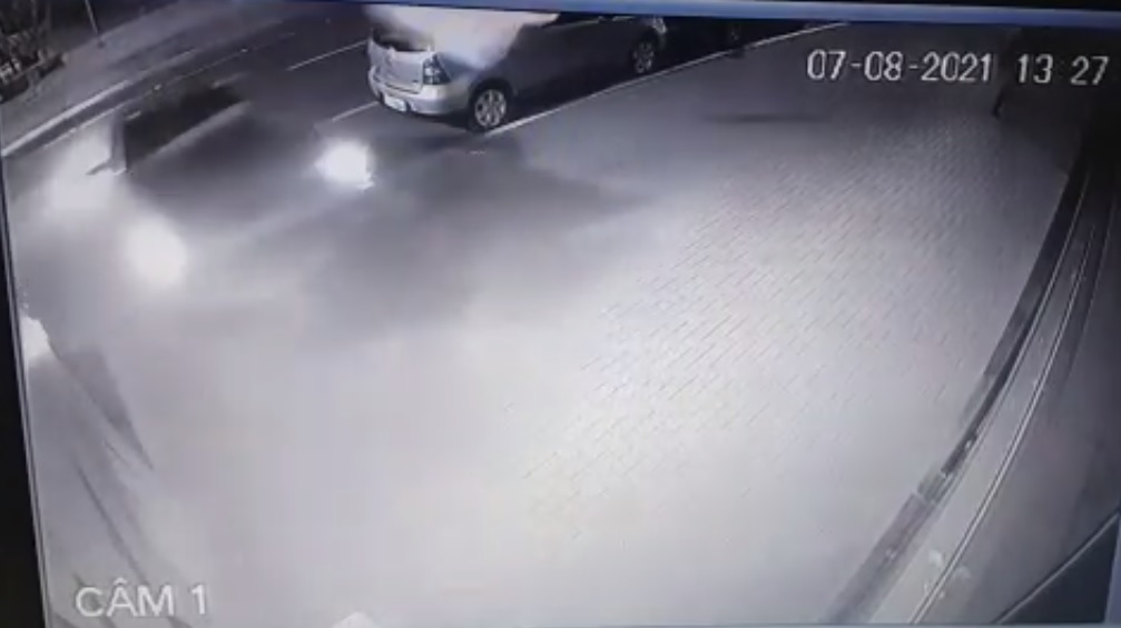 Vídeo: Veja o momento da forte colisão após 