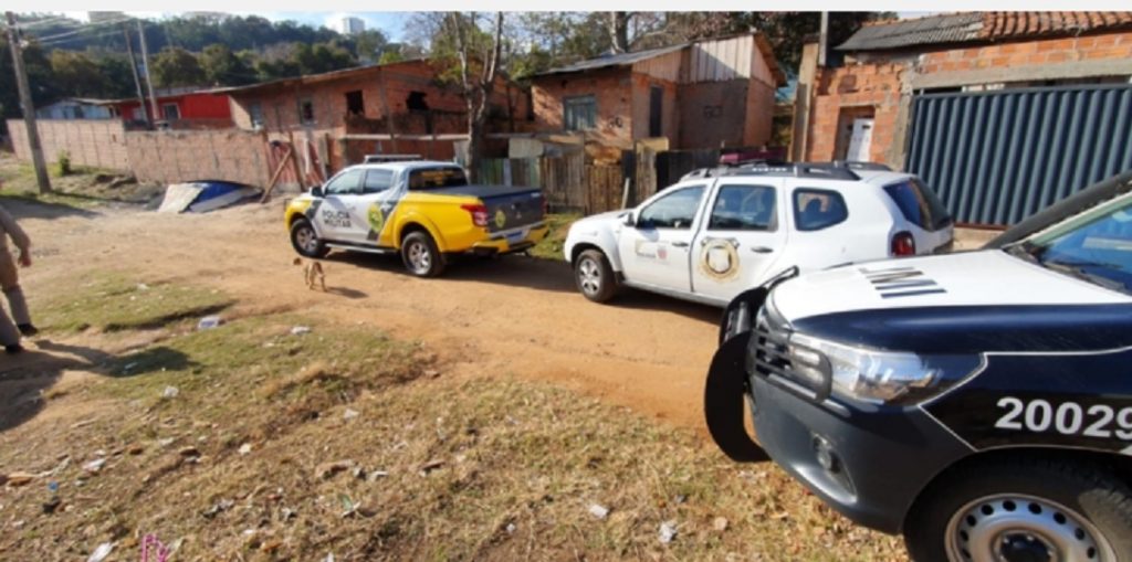 Corpo de rapaz é encontrado em Ponta Grossa com sinal de violência