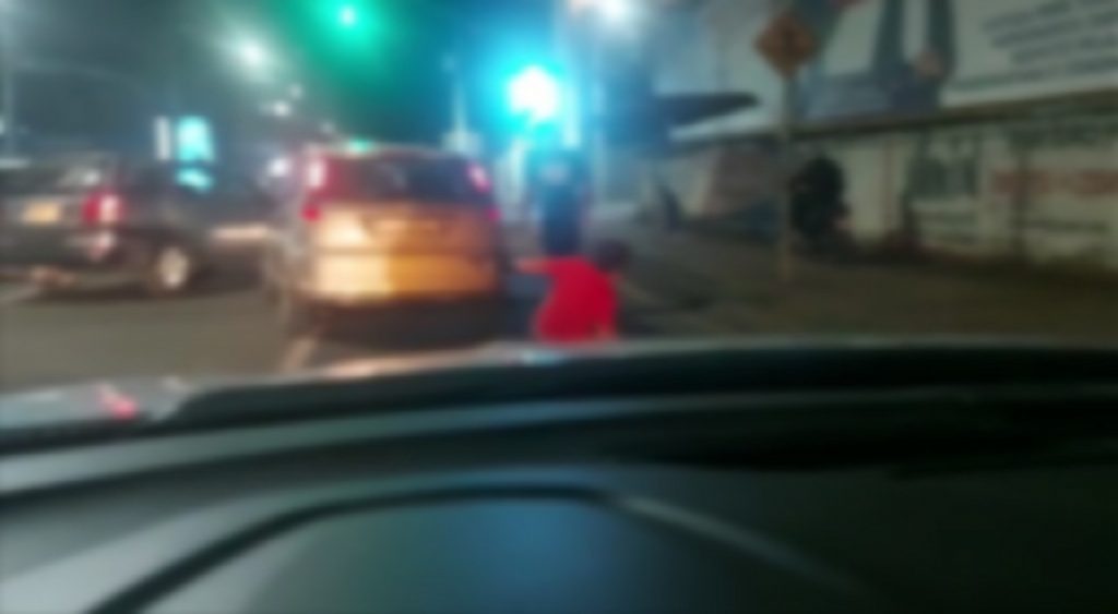 Imagens flagram briga de trânsito na Rua São Paulo
