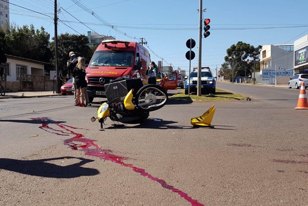 Vítima de grave acidente na Avenida Brasil morre no Hospital Universitário