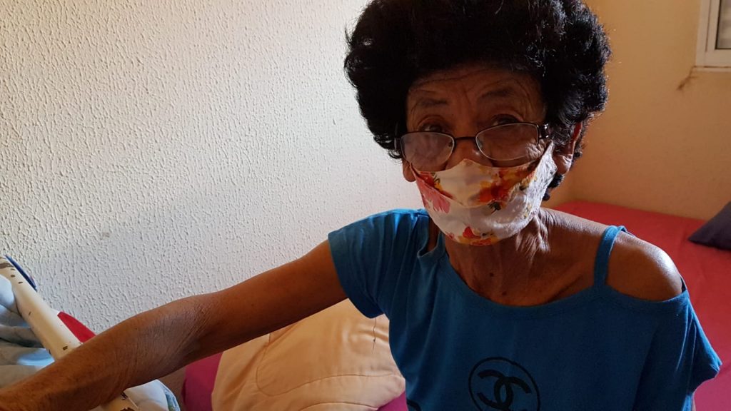 Com o marido acamado há seis anos, moradora do Riviera pede ajuda para comprar alimentos