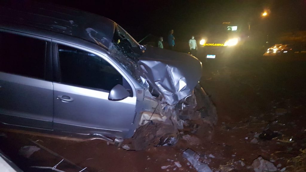 Mulher de 40 anos fica ferida em acidente com caminhonete na área rural de Cascavel