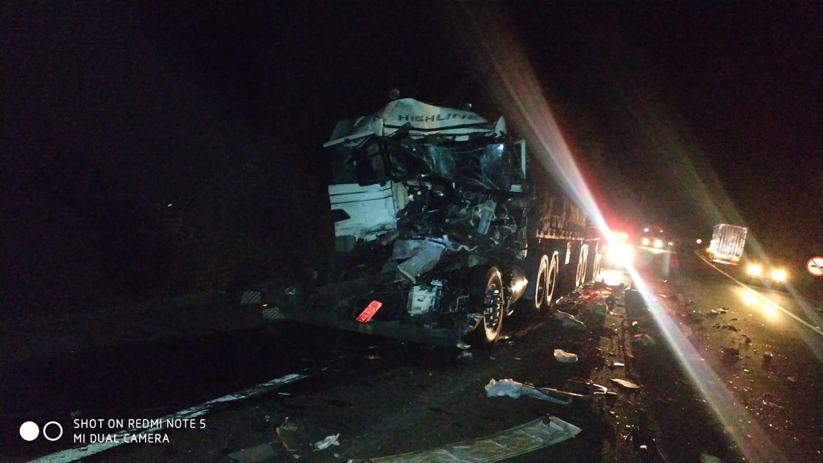 Segundo Samu, 16 pessoas ficaram feridas em grave acidente na BR-277 e quatro foram trazidas a Cascavel