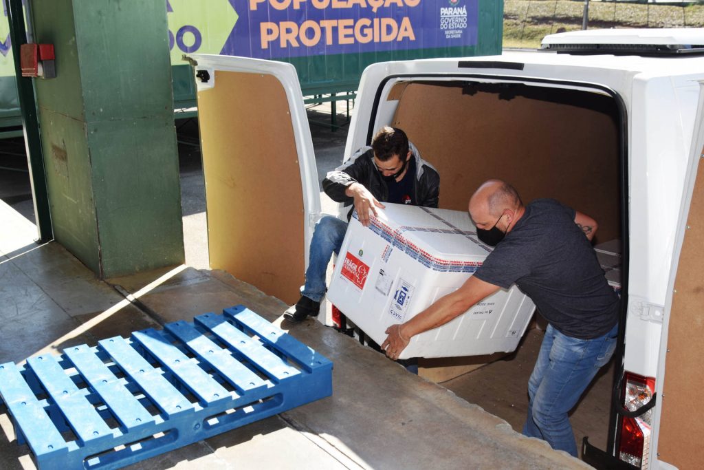 Saúde inicia distribuição de mais 283,7 mil vacinas contra a Covid-19