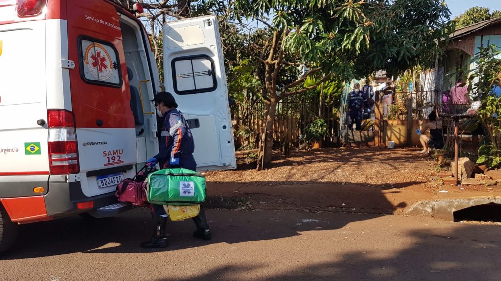 Duas ambulâncias são mobilizadas, mas idosa de 67 anos morre dentro de casa no Bairro Morumbi Duas ambulâncias são mobilizadas, mas idosa de 67 anos morre dentro de casa no Bairro Morumbi