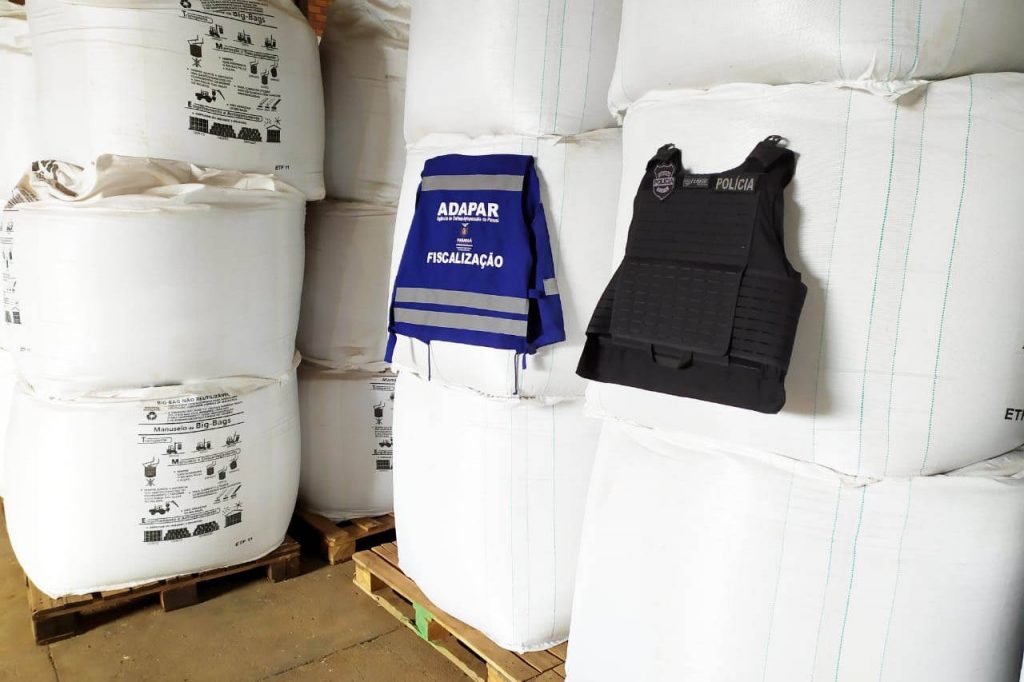 Com apoio da Adapar, Polícia Civil investiga adulteração em fertilizantes Com apoio da Adapar, Polícia Civil investiga adulteração em fertilizantes