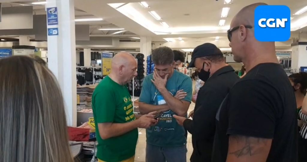 Paranhos tenta intermédio de Luciano Hang, junto a Bolsonaro, para não instalação de novas praças de pedágio Paranhos tenta intermédio de Luciano Hang, junto a Bolsonaro, para não instalação de novas praças de pedágio