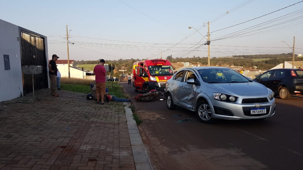 Acidente de trânsito deixa mais um motociclista ferido em Cascavel Acidente de trânsito deixa mais um motociclista ferido em Cascavel