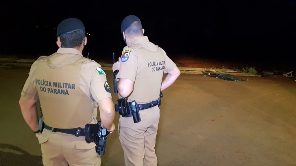 Homem morre após ser alvejado a tiros na Região Norte de Cascavel Homem morre após ser alvejado a tiros na Região Norte de Cascavel